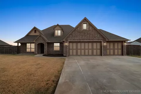 14241 N 68th Ave E, Collinsville, OK 74021