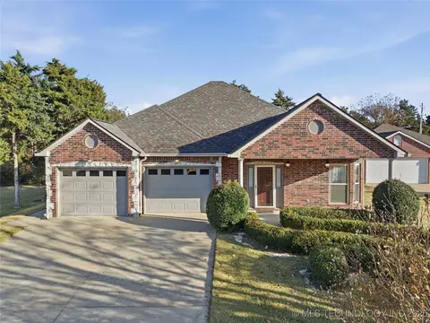 4225 Greentree Way 17a, Sand Springs, OK 74063