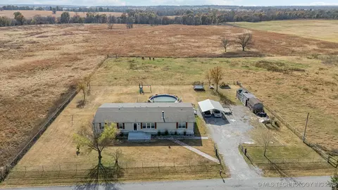 15864 E 530 Rd, Inola, OK 74036