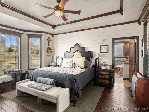 Bedroom - 555 White Chimney, Stuart, OK 74570 photo 1 of 5