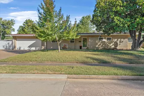 1751 E 60th St, Tulsa, OK 74105