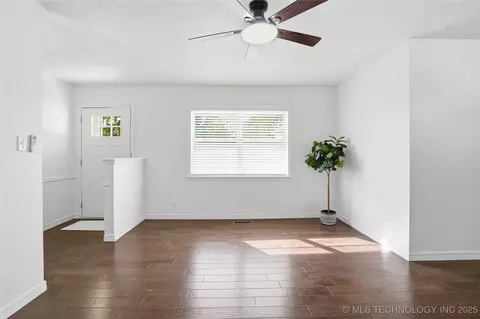 Living - 9615 E 27th St, Tulsa, OK 74129 photo 2 of 6