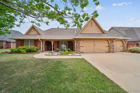8949 N 139th East Ave, Owasso, OK 74055