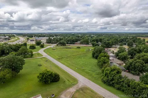 3000 E Houston St, Broken Arrow, OK 74014 photo 6