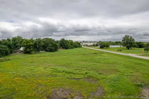 3000 E Houston St, Broken Arrow, OK 74014 photo 4
