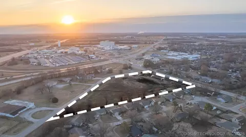 3000 E Houston St, Broken Arrow, OK 74014