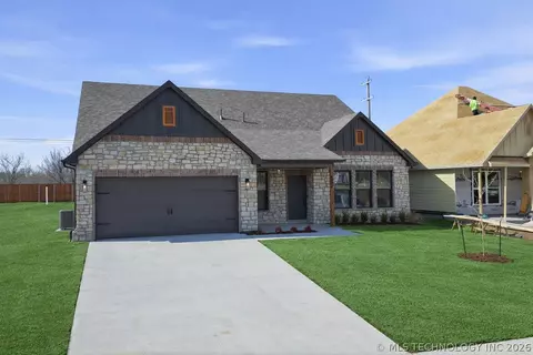 4924 N Walnut Ave, Broken Arrow, OK 74014