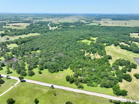 20 Lenna Rd, Eufaula, OK 74432