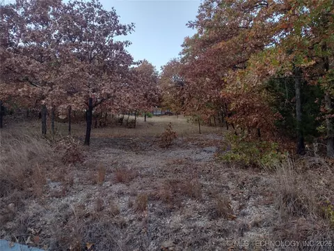 76 Hickory Dr, Sand Springs, OK 74063