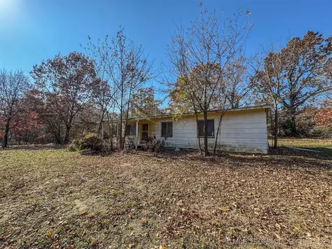 472665 E 780 Rd, Stilwell, OK 74960