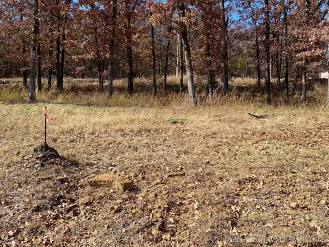 656 Woodlands Dr, Tahlequah, OK 74464