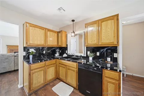 8926 E 86th St, Tulsa, OK 74133 photo 10