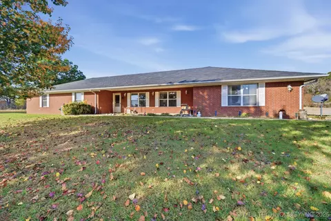 2800 NW 1010 Ave, Wilburton, OK 74578