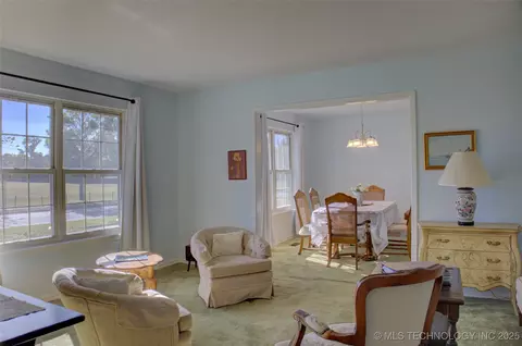 7261 E 57th St, Tulsa, OK 74145 photo 3
