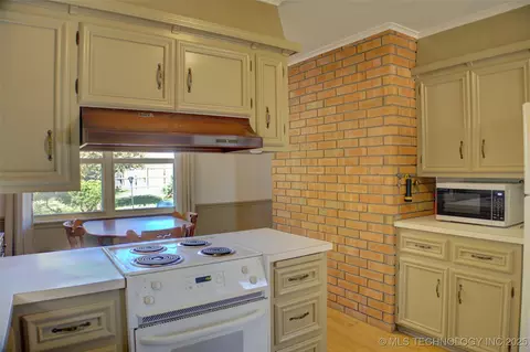 7261 E 57th St, Tulsa, OK 74145 photo 19
