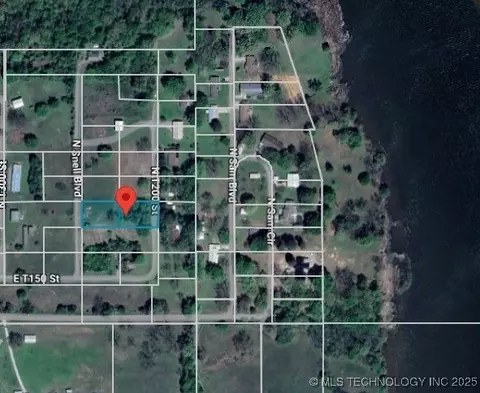 106 N T 200 Rd, Stigler, OK 74462