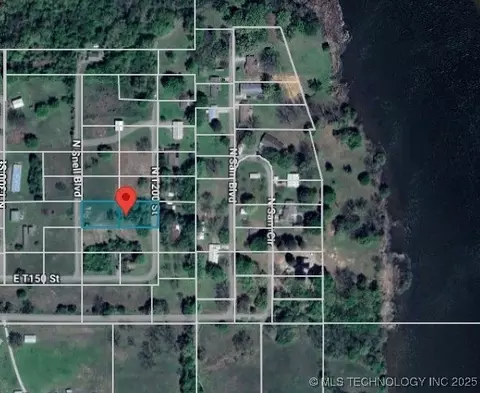 106 N T 200 Rd, Stigler, OK 74462