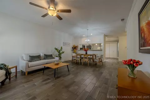 8303 S 84th East Pl, Tulsa, OK 74133 photo 5