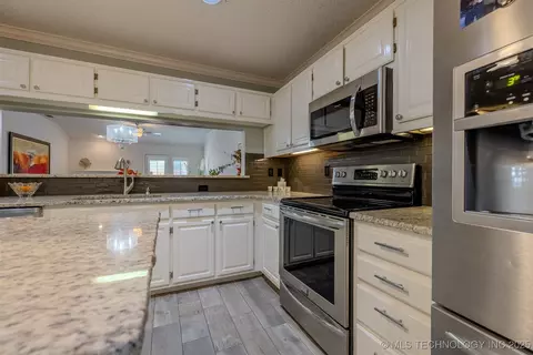 8303 S 84th East Pl, Tulsa, OK 74133 photo 9
