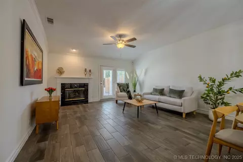 8303 S 84th East Pl, Tulsa, OK 74133 photo 3