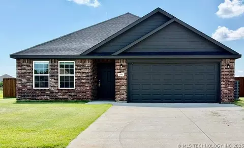 3147 Seabiscuit St, Durant, OK 74701