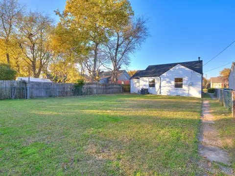 2532 E 4th St, Tulsa, OK 74104 photo 27