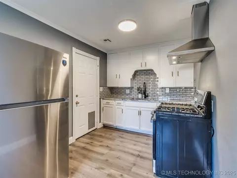 2532 E 4th St, Tulsa, OK 74104 photo 13