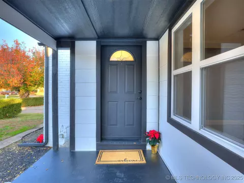 2532 E 4th St, Tulsa, OK 74104 photo 4
