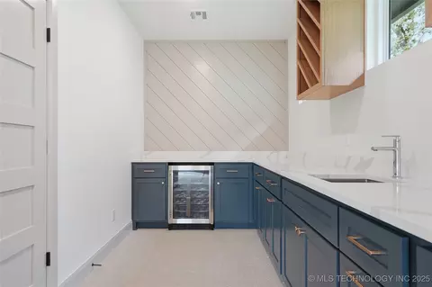 227 E 35th Pl S, Tulsa, OK 74105 photo 57