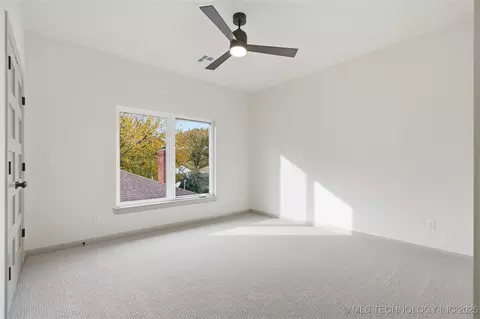 227 E 35th Pl S, Tulsa, OK 74105 photo 70
