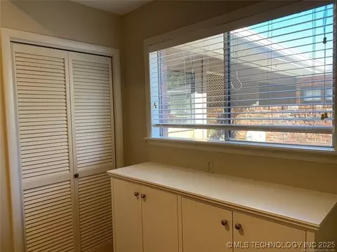 2131 E 60th Street H4, Tulsa, OK 74105 photo 6