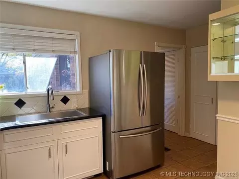 2131 E 60th Street H4, Tulsa, OK 74105 photo 10