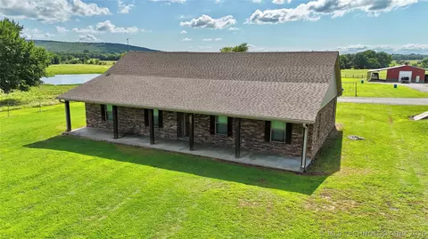 3693 State Hwy 71 Hwy, Quinton, OK 74561