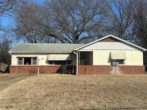 1725 Elm Ln, Okmulgee, OK 74447