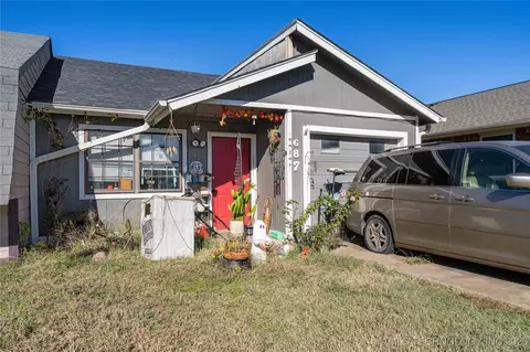 687 E 142nd Pl, Glenpool, OK 74033 photo 1