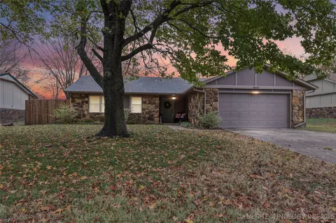 13635 S 285th East Ave, Coweta, OK 74429