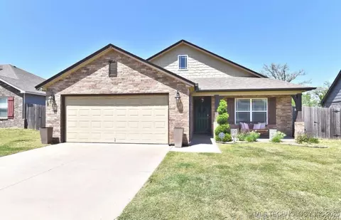 10317 S Nathan St, Jenks, OK 74037
