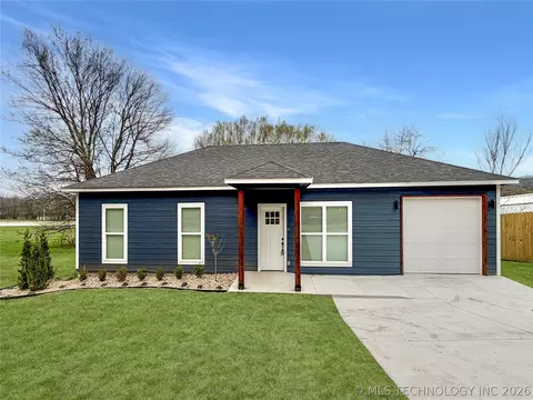 11825 W 838 Rd, Tahlequah, OK 74464