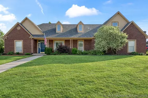 3103 Callaway Dr, Claremore, OK 74019