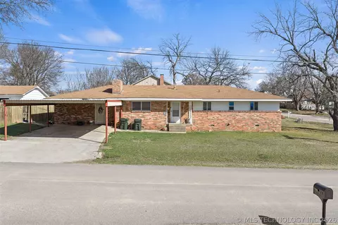 901 E 6th St, Sulphur, OK 73086