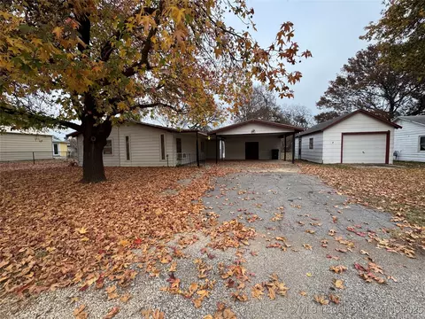 702 S 5th, Davis, OK 73030 photo 22