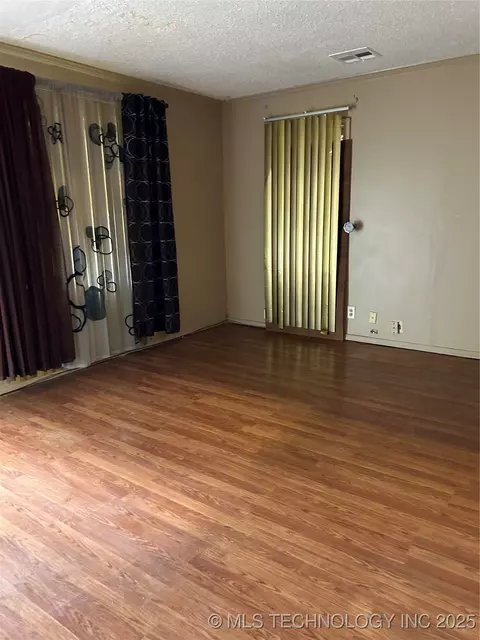 Living - 247 E 28th Street North N, Tulsa, OK 74114 photo 3 of 3