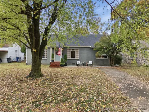 928 S Urbana Ave, Tulsa, OK 74112
