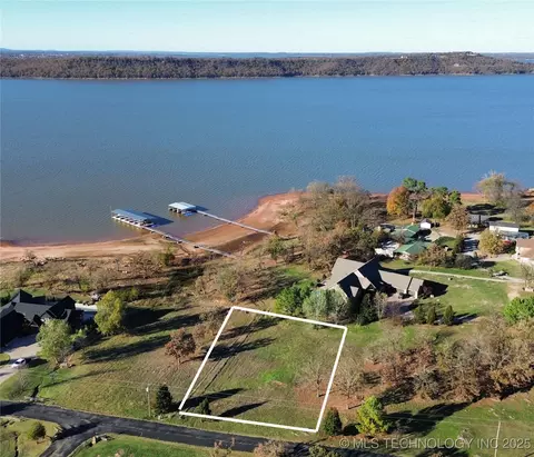 3 Channel Rd, Eufaula, OK 74432
