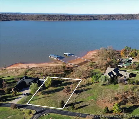 4 Channel Rd, Eufaula, OK 74432