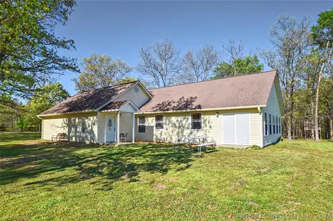 22021 E 780 Rd, Tahlequah, OK 74464