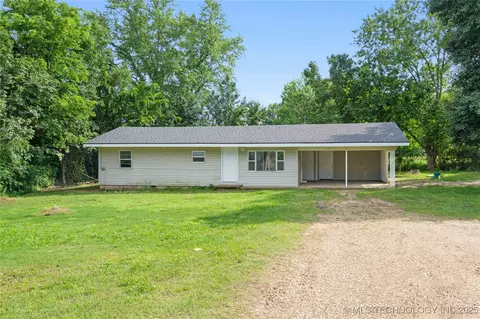 607 E Schley St, Vian, OK 74962