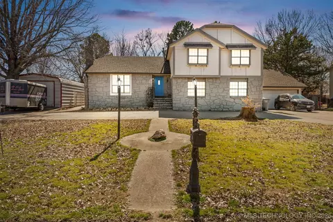 1414 SE 11th St, Wagoner, OK 74467