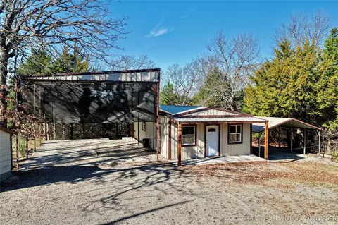 233 Betty Rd, Eufaula, OK 74432