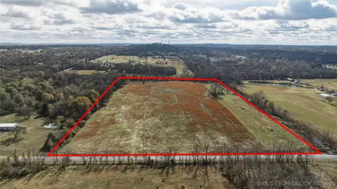 4163 W Fern Mountain Rd, Muskogee, OK 74401